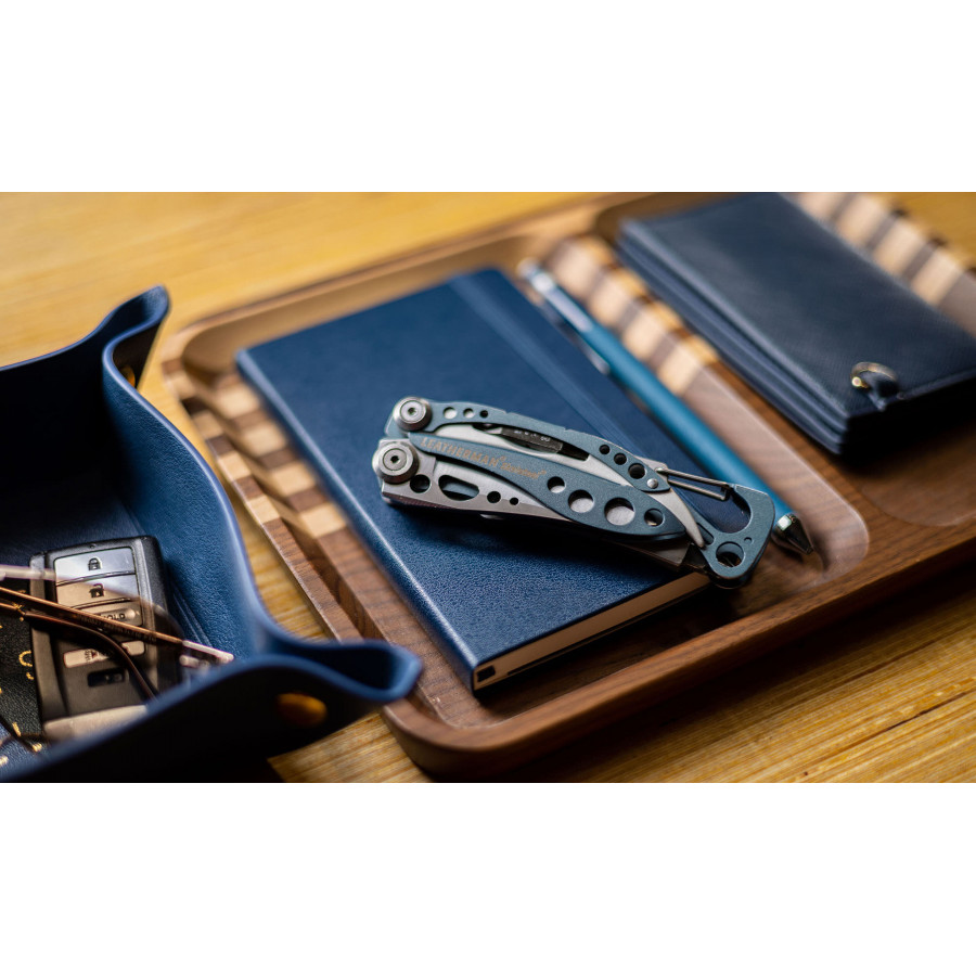 Мультитул LEATHERMAN Skeletool, blue