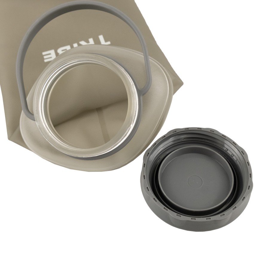 Пляшка Tribe Soft Bottle 1,5 л TPU м'яка T-FE-0024-grey