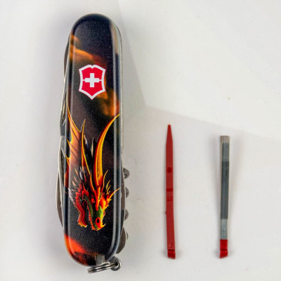 Ніж Victorinox Swiss Army Huntsman Zodiac Фантастичний дракон