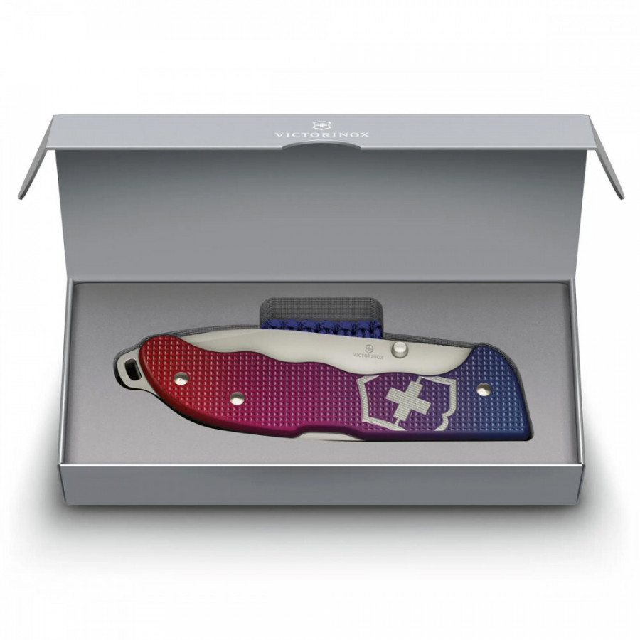 Нож Victorinox Evoke Alox, сине-красный