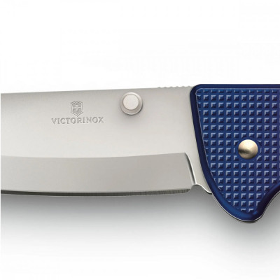 Нож Victorinox Evoke Alox, сине-красный