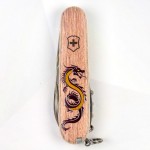 Ніж Victorinox Spartan Zodiac 91мм,12функ ,Дерев'яний дракон
