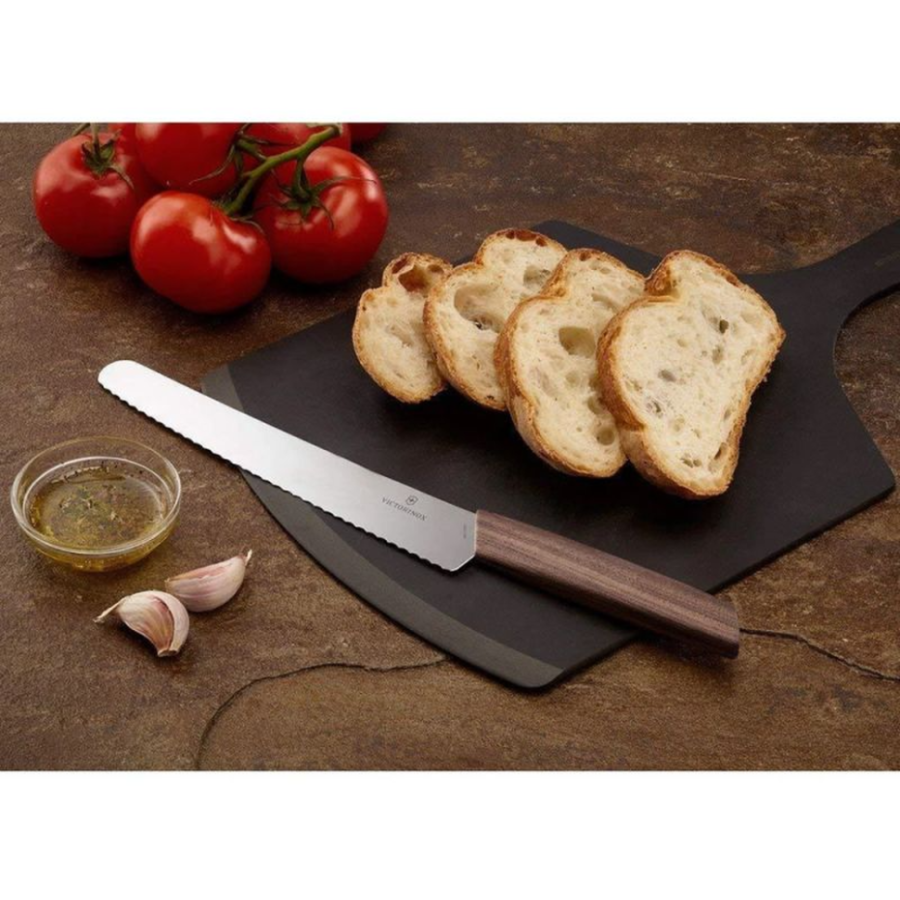 Кухонний ніж Swiss Modern Bread&Pastry 22см волн. с орех. ручкой (GB)