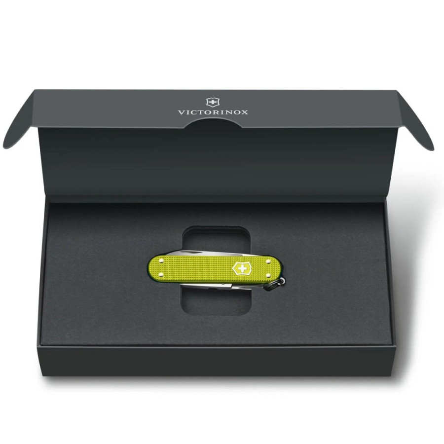 Ніж Victorinox Classic SD Electric Yellow 58мм,5функ,ріфл.жовт