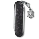 Ніж Victorinox Classic Brilliant Carbon 58мм,5функ,карбон + брелок-лого