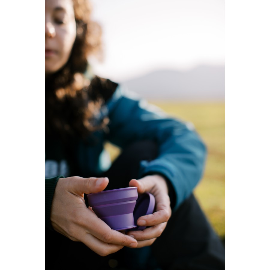 Стакан Tribe Collapsible Shot 90 мл з кришкою силіконовий T-FF-0030, plum