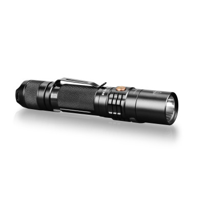 Ліхтар Fenix ​​UC35 V2.0 (Cree XP-L HI V3, 1000 люмен, 6 режимів, 1x18650), комплект